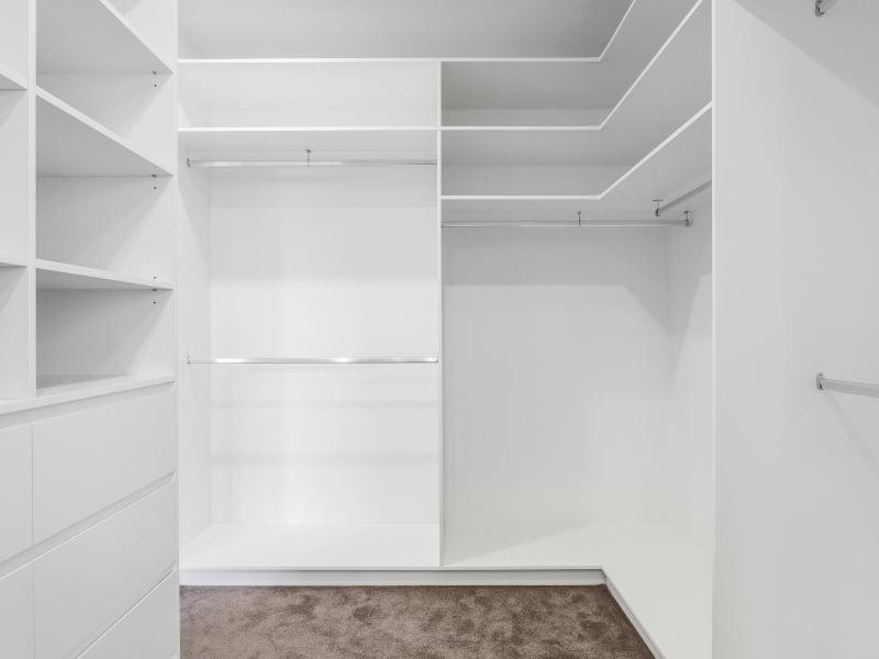 wall-cupboard-inside
